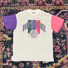 Load image into Gallery viewer, Mount Holyoke College T-Shirt Size Large
