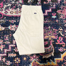 Load image into Gallery viewer, Patagonia Pants Size 36
